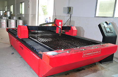 釀酒設備板材自動切割機